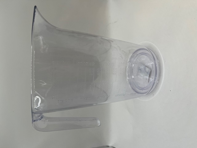 Plastová odměrná nádoba 1500 ml