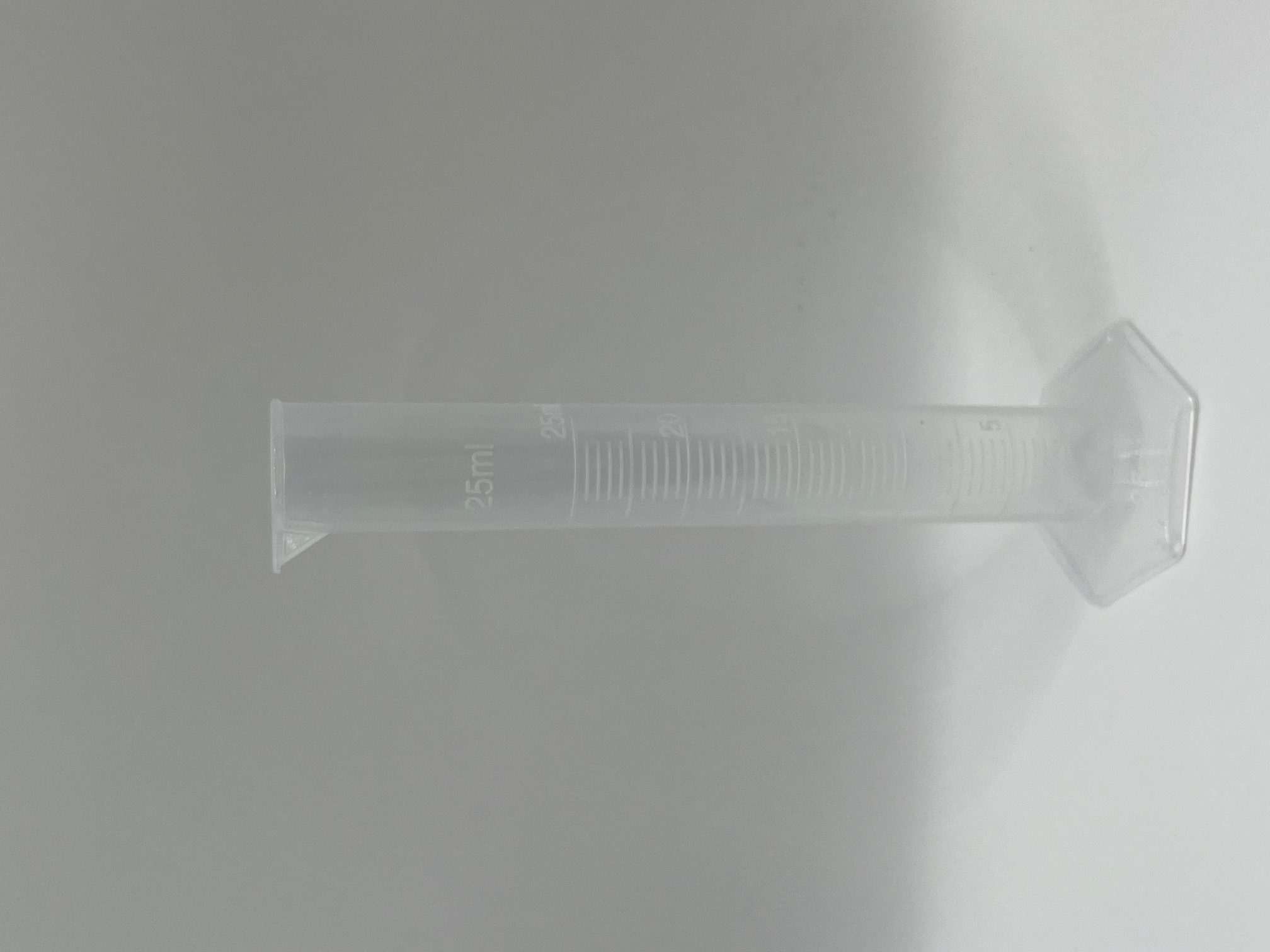 Odměrný válec se stupnicí 25 ml 
